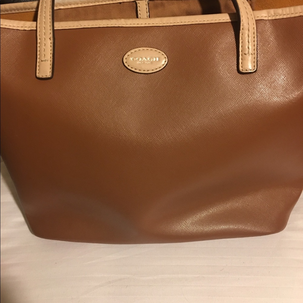 Gently used coach bag