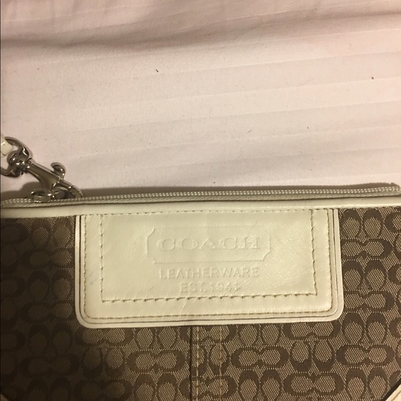 Coach - Picture 3 of 3