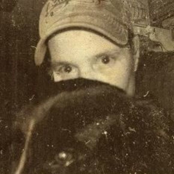 Meet your Posher, Lori - Picture 1 of 1