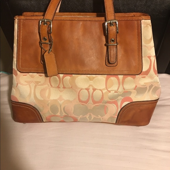 Coach - Picture 1 of 3