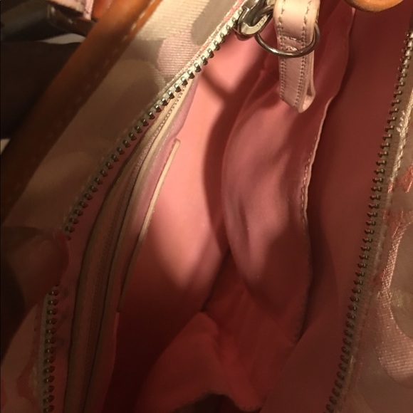 Coach - Picture 3 of 3