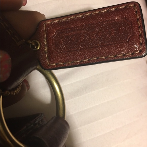 Coach - Picture 3 of 4