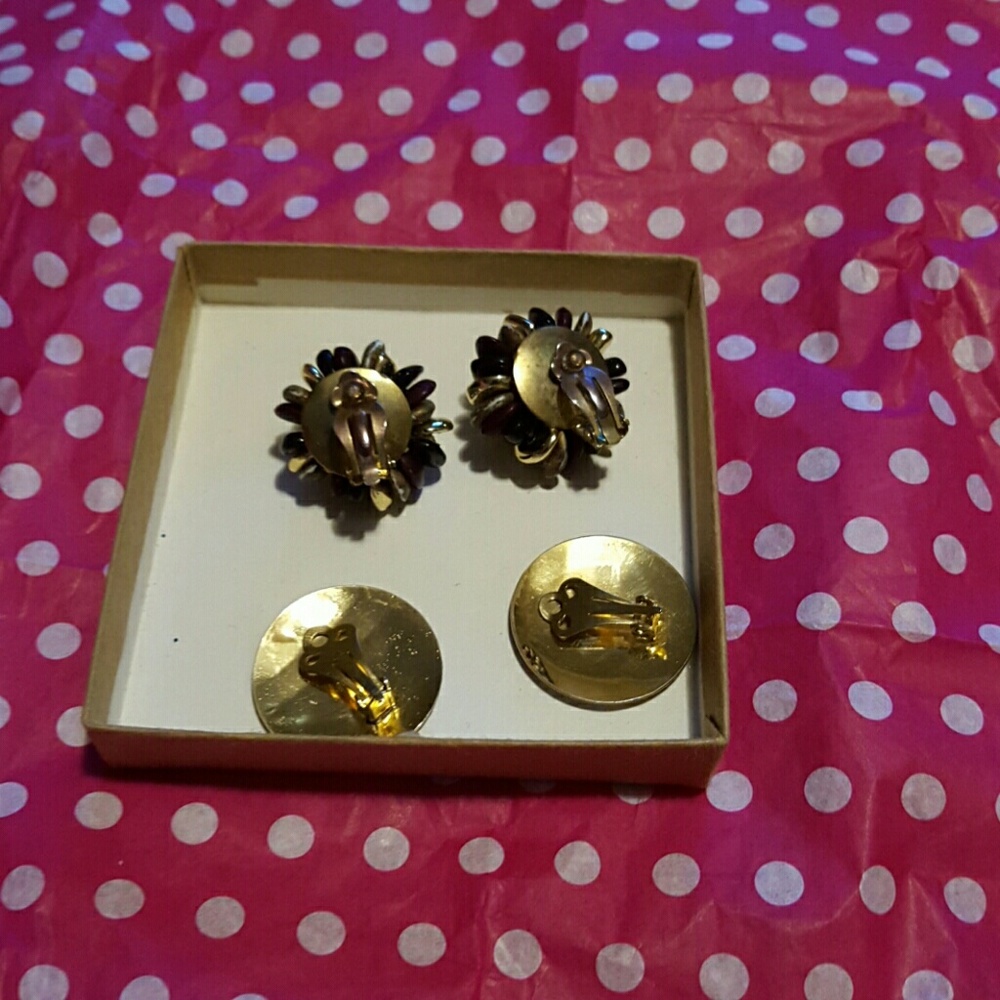 Jewelry - Picture 3 of 3