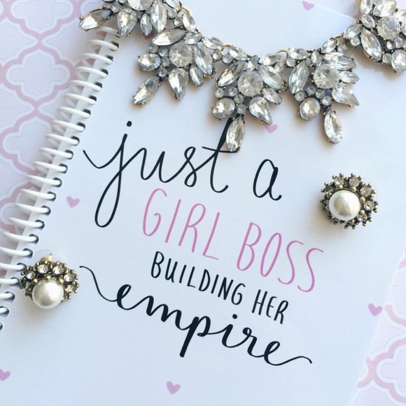 Pearl Statement Earrings - Picture 5 of 6