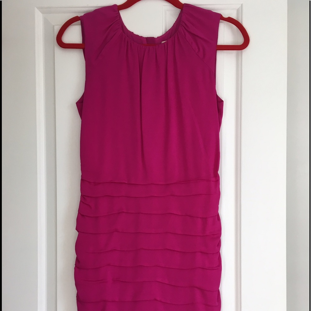 ❌SOLD❌Diane Von Furstenberg dress with back zipper - Picture 3 of 6