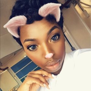 Meet your Posher, Camille