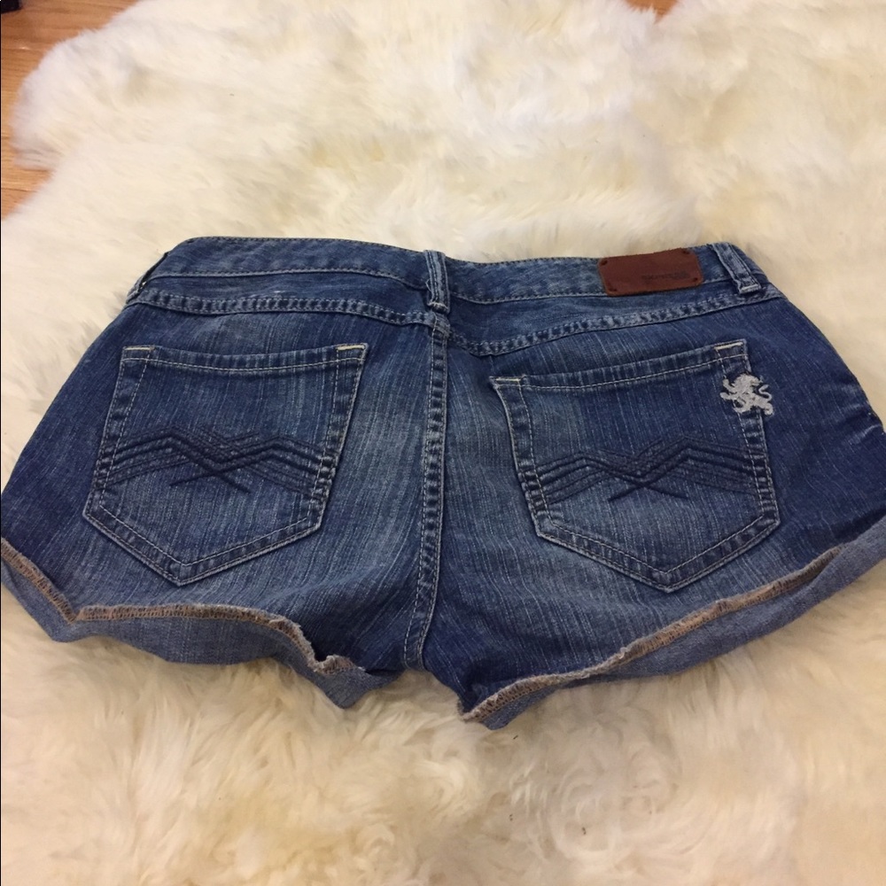 Express jean shorts - Picture 3 of 6