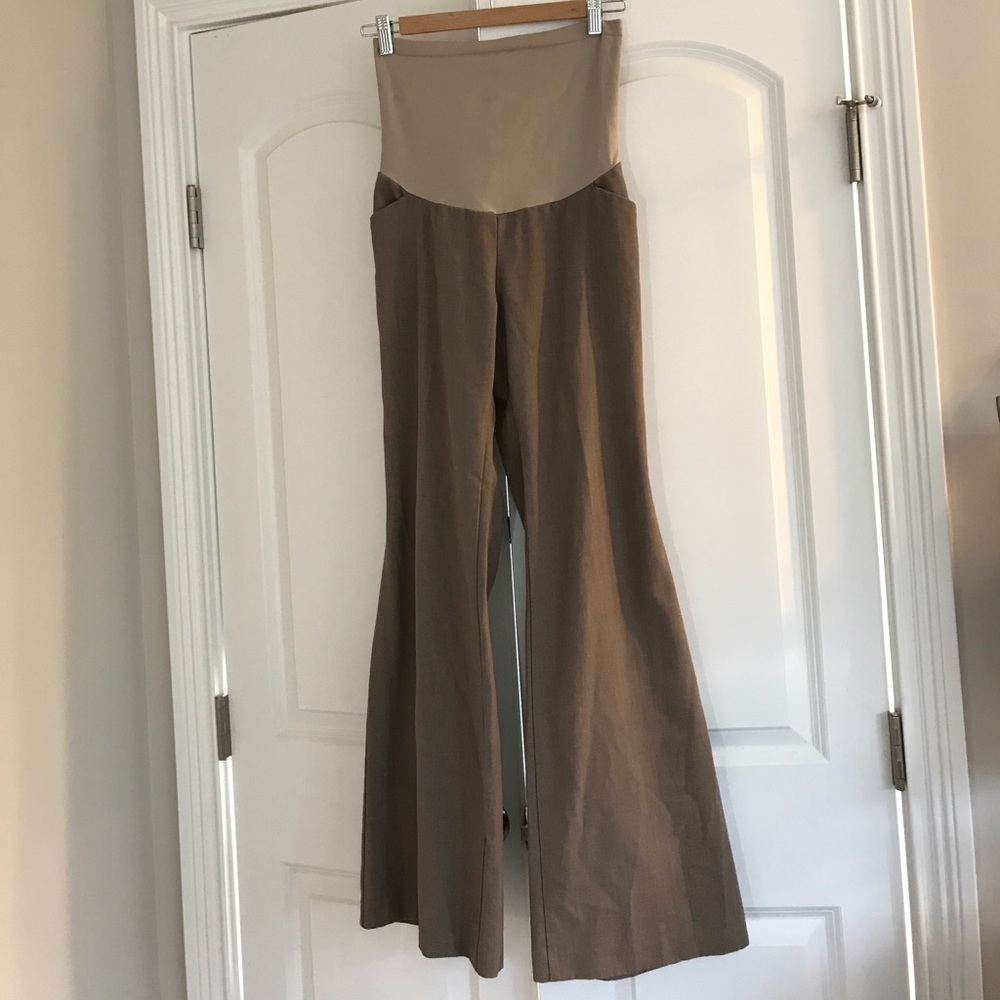X sold X Motherhood Maternity pants 🤰trousers