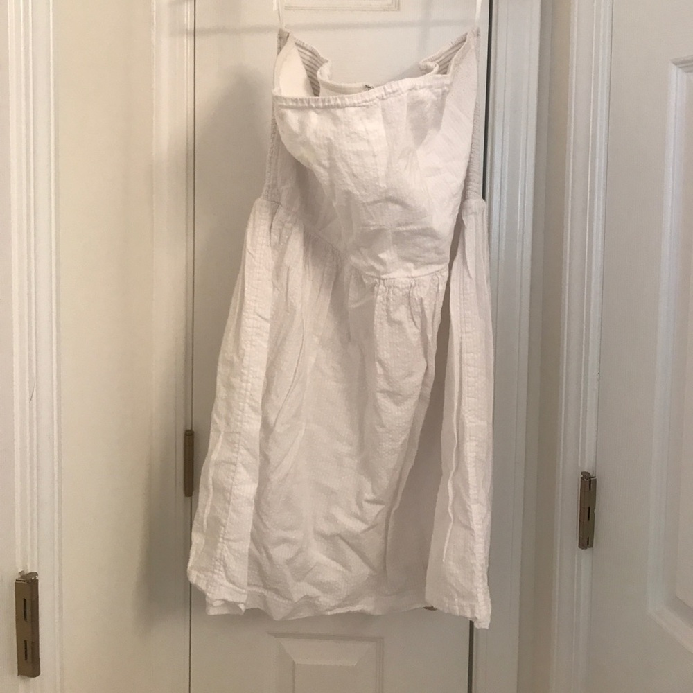 White Cotton Strapless Dress