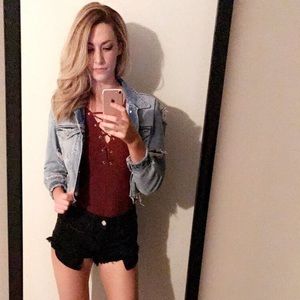 Meet your Posher, Leandra