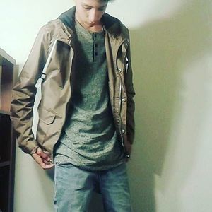 Meet your Posher, Aaron