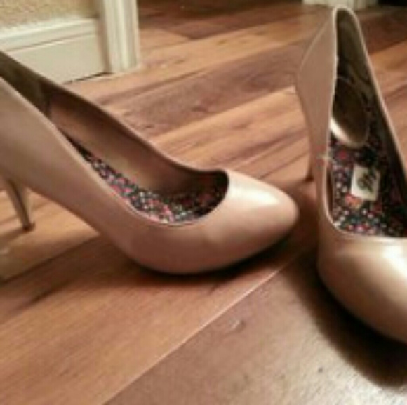 Madden Girl pumps - Picture 1 of 1