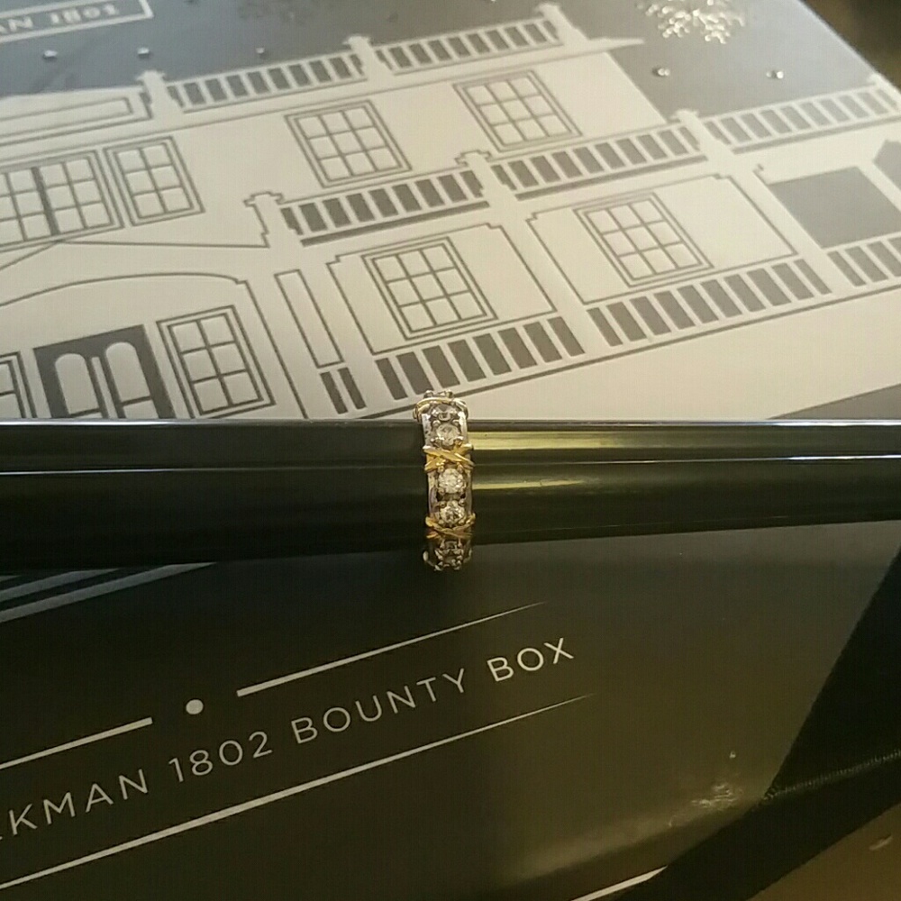 XO Ring - Picture 2 of 2