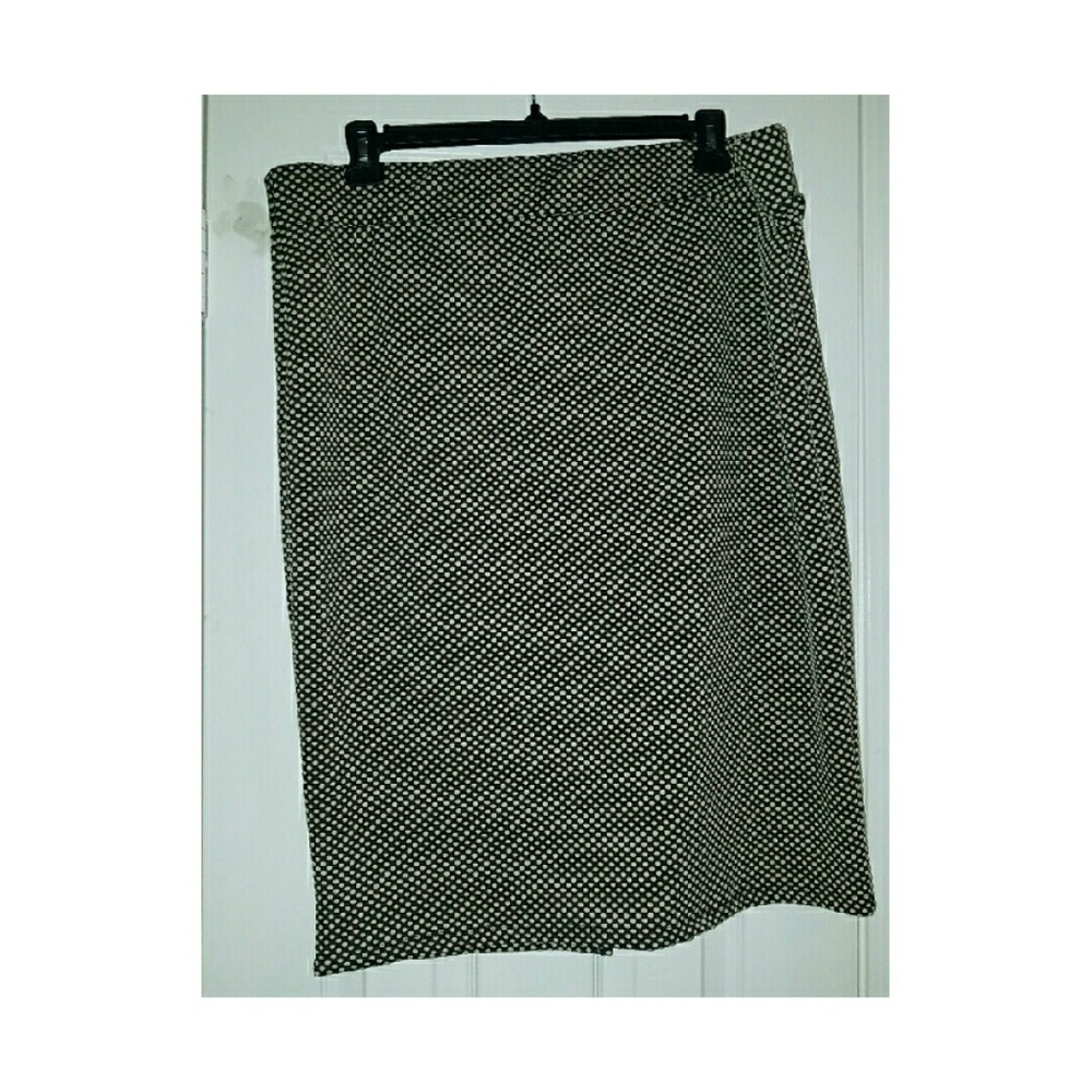Polka dot pencil skirt