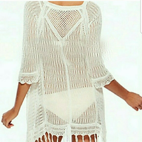 Beach cover up - Picture 2 of 3