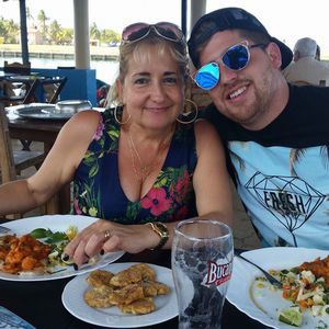 Meet your Posher, Yadiel david