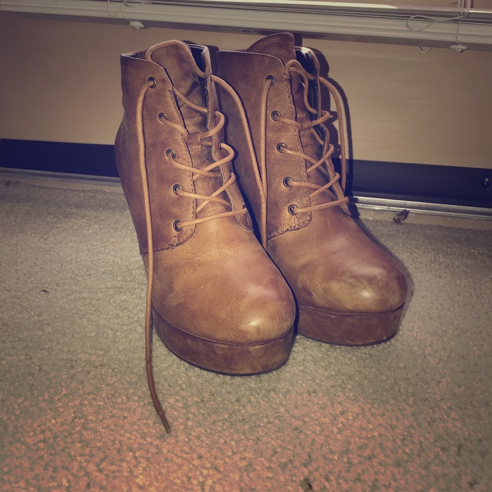 Steve Madden Caramel Ankle Boots