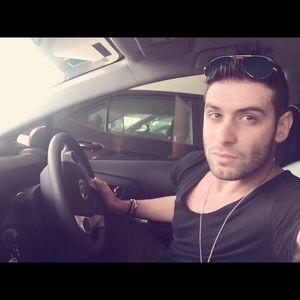 Meet your Posher, Yancier