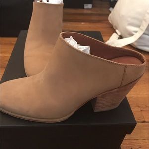 Rachel comey mule natural