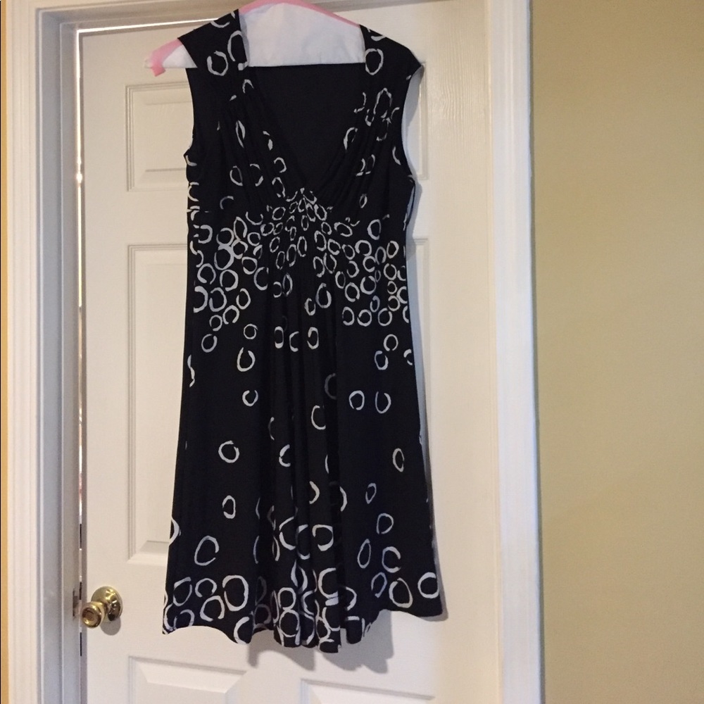 Size 14 black and white dress by Madison