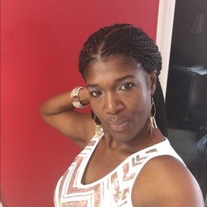 Meet your Posher, Lisa