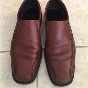 ECCO Slip on dress shoes