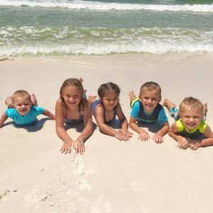 Meet your Posher, Monique-tim