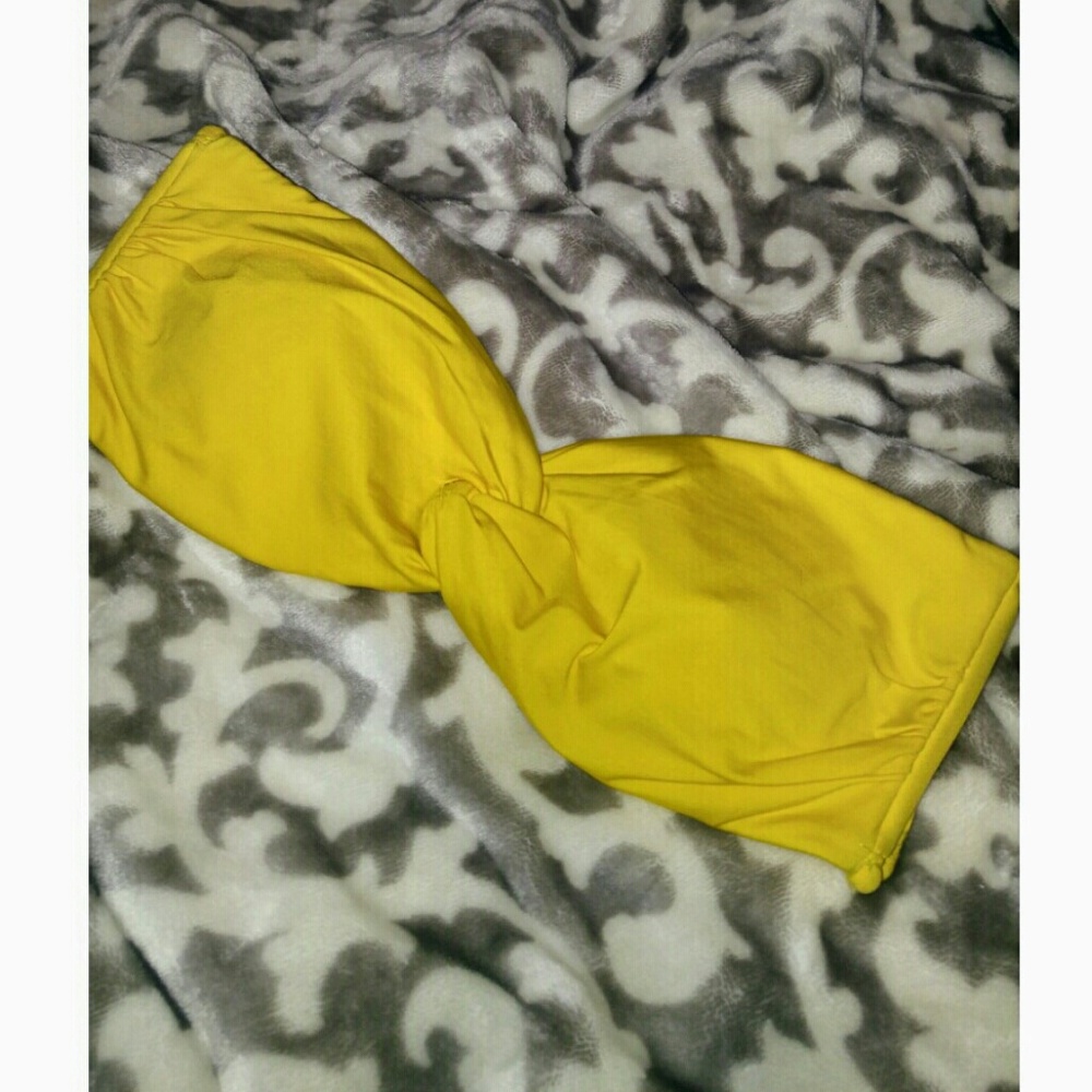 Twist Bandeau Swimsuit Top