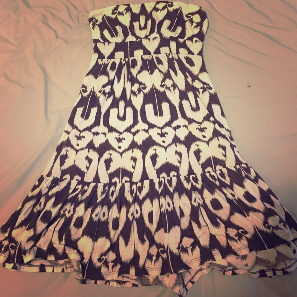 Strapless dress