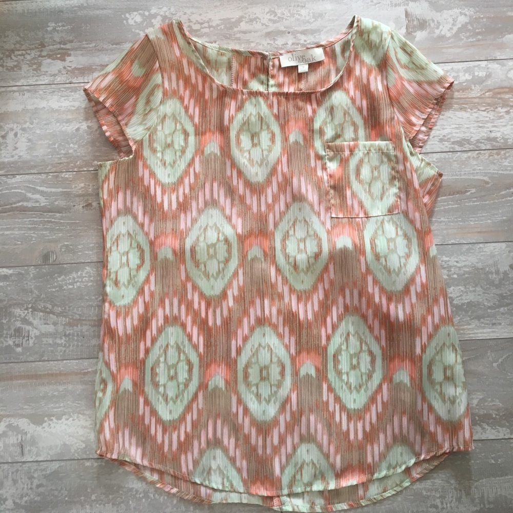 Light weight shirt size Small