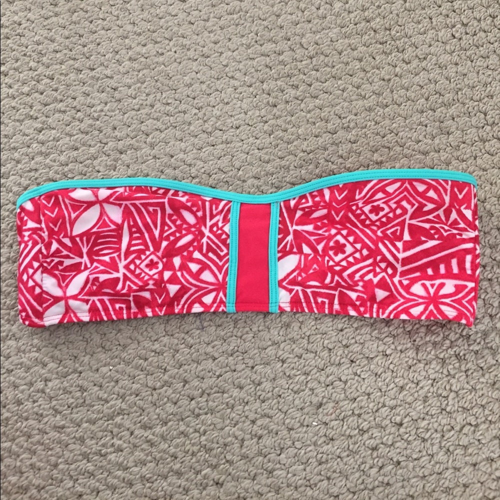 NWOT 🔺Hollister🔻 Bandeau Bikini Top