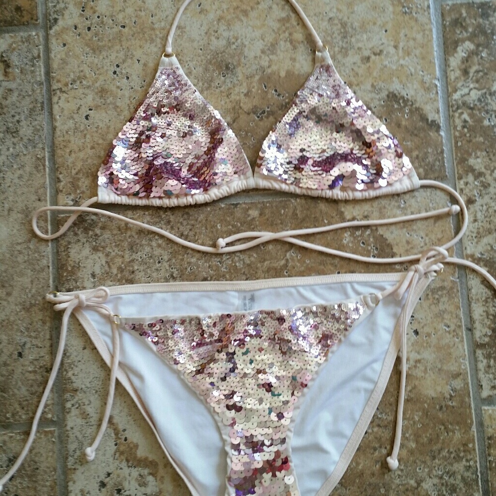 Victoris's Secret Gorgeous pink, sparkling bikini