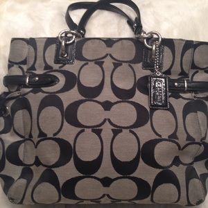 LARGE COACH signature Tote LARGE COACH signature Tote