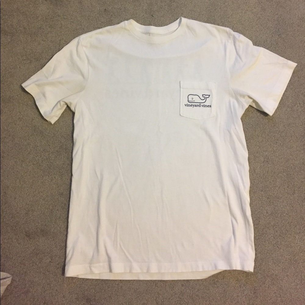 Vineyard Vines T-shirt