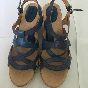 B.O.C Brand Blue Leather Wedges Never Worn size 8