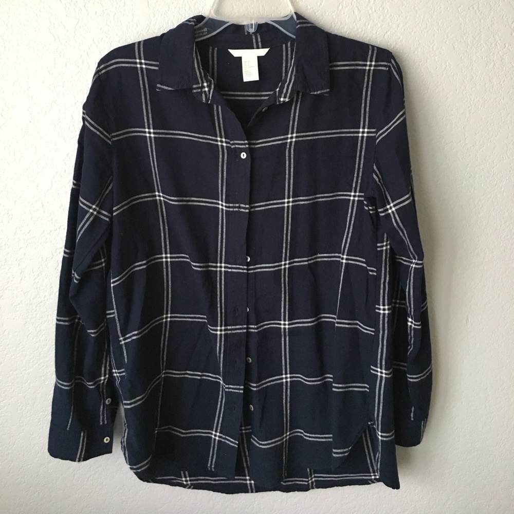 Navy plaid button-down long sleeve