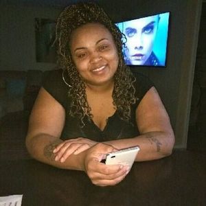 Meet your Posher, Lashunda