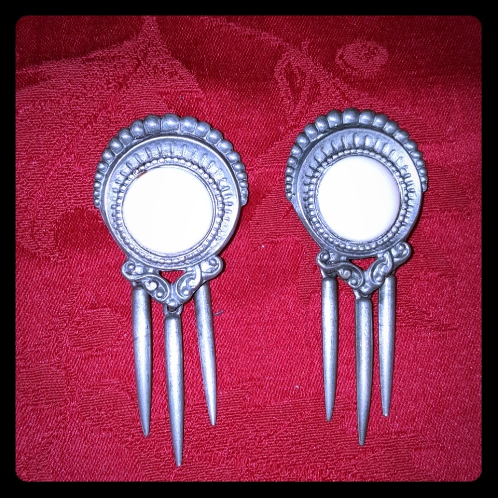 Ear Ring