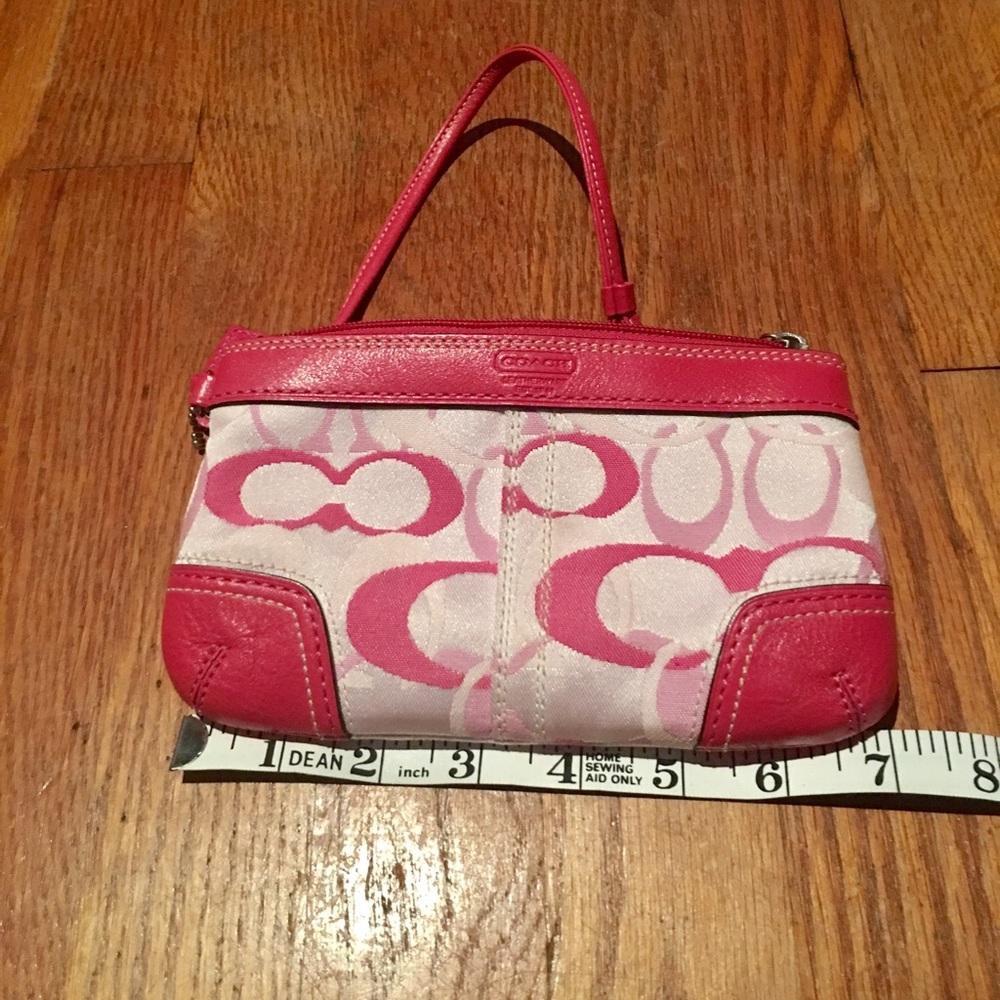 NWOT Coach wristlet