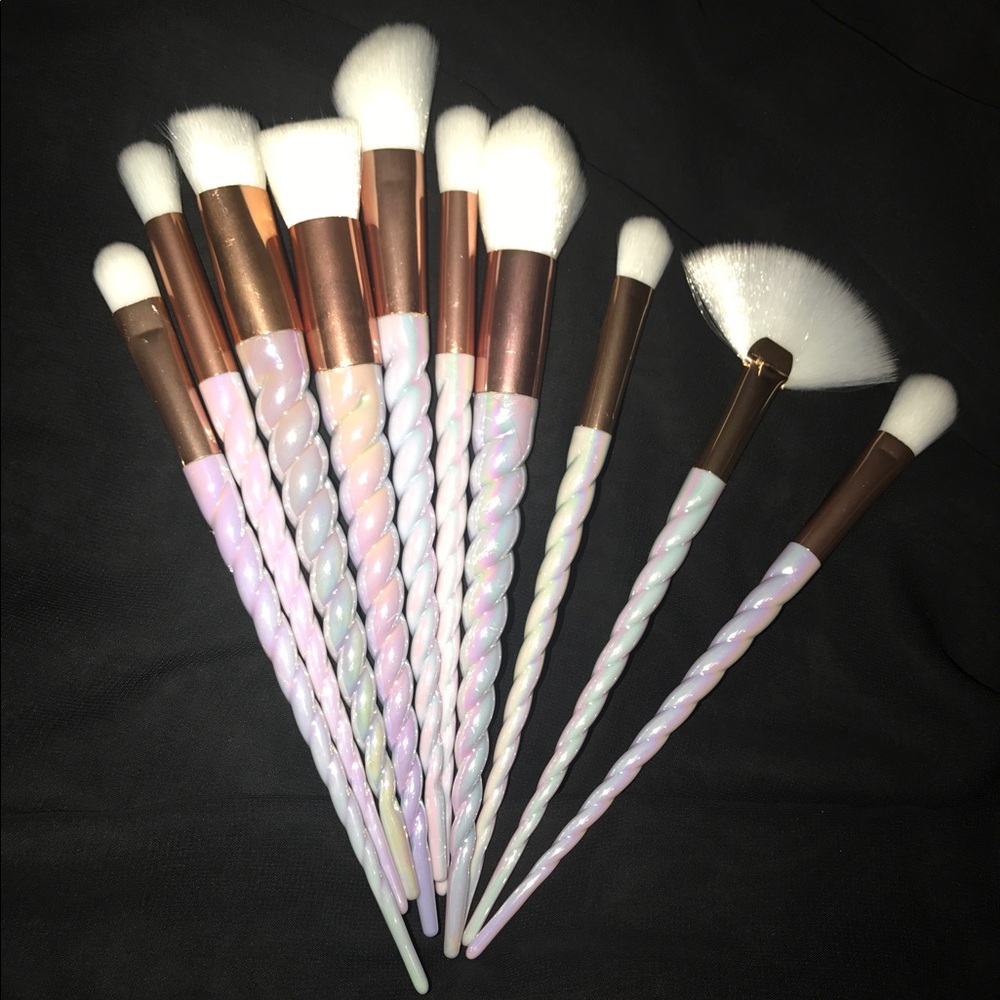 10pc Unicorn makeup brush set.