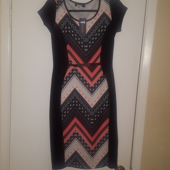 Spandex Chevron Dress - Picture 5 of 5