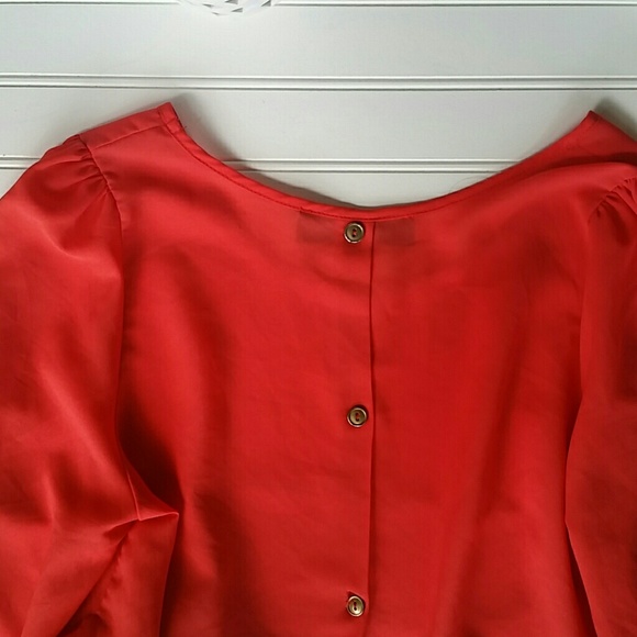 Coral blouse size medium - Picture 2 of 4