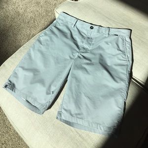 Hurley Dri-Fit light gray shorts
