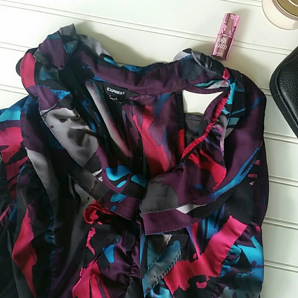 Express ruffled tank - Picture 2 of 4