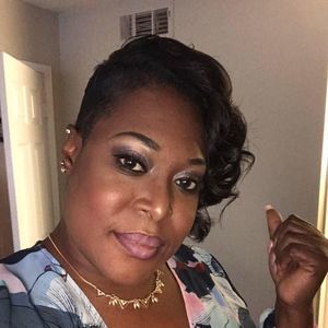 Meet your Posher, Yolanda