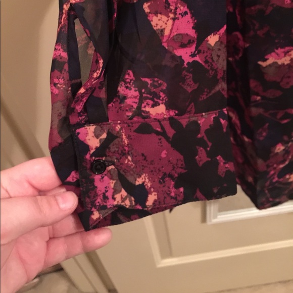 Patterned button down tunic - Picture 2 of 6