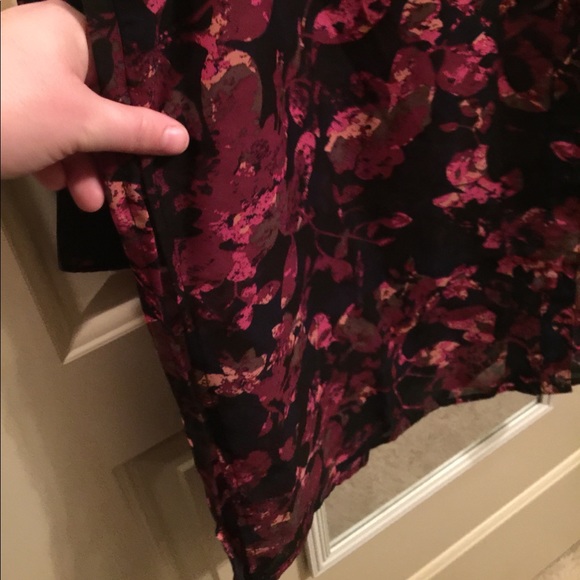 Patterned button down tunic - Picture 3 of 6