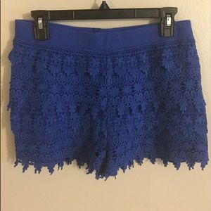Lace Ruffled Express Shorts