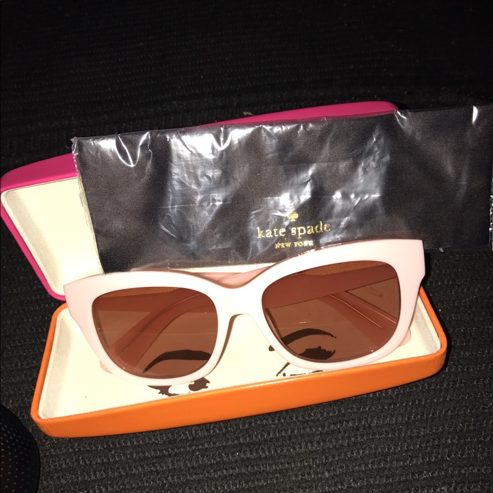 Vintage Kate Spade Sunglasses (cat eye)