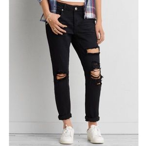 BLACK American Eagle Tomgirl Jeans